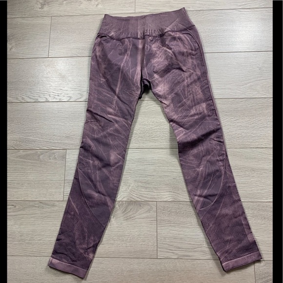 Lululemon Ebb to Street Tight *Wash Lunar Rock Mulberry 6 Stone Wash - Picture 2 of 8